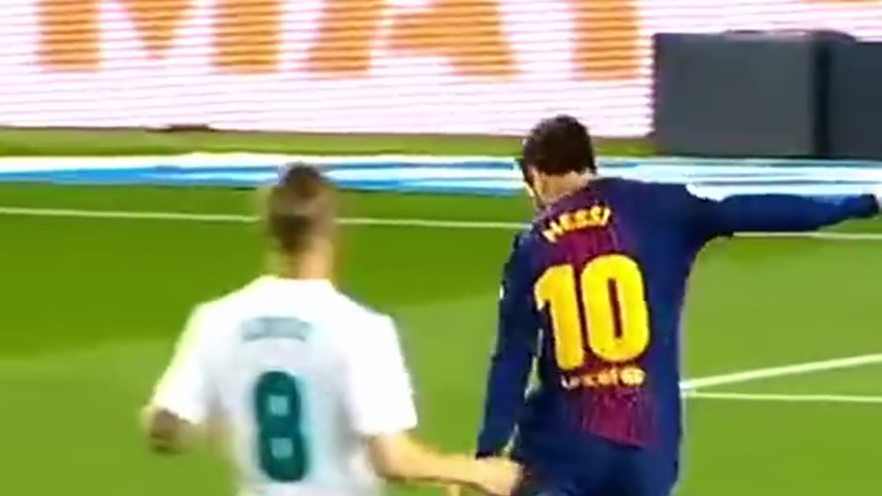 Don't mess with Messi 😡