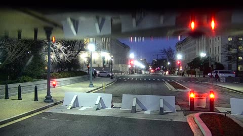 0672USCG00K25SouthBarricadeInbound_2021-01-05_06h52min07s657ms.mp4