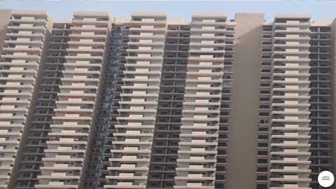 Gaur City 14th Avenue Resale Apartments Noida Extension