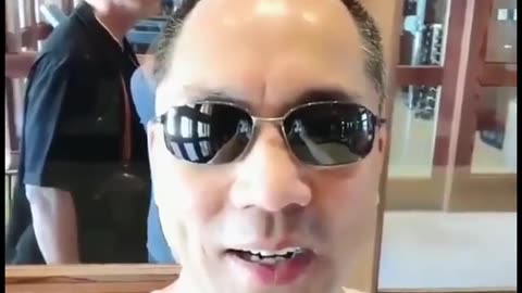 20170622文贵先生视频：昨天我开会时两个77岁加拿大人因长期健身．从开始到结束都精神饱满．口．脑．清楚！从香港．澳洲来的几个年轻人．会开到半场就．萎靡不振了！