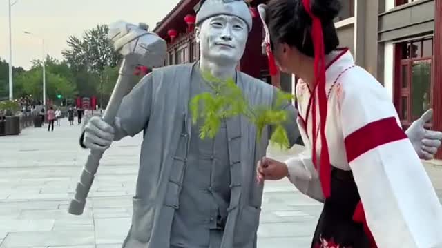 Silver​man Sculpture Funny , Silver Man Ah Shao Funny , part 2467