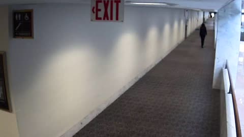 1469HSOB02SH211Hallway_2021-01-06_12h20min01s750ms.mp4