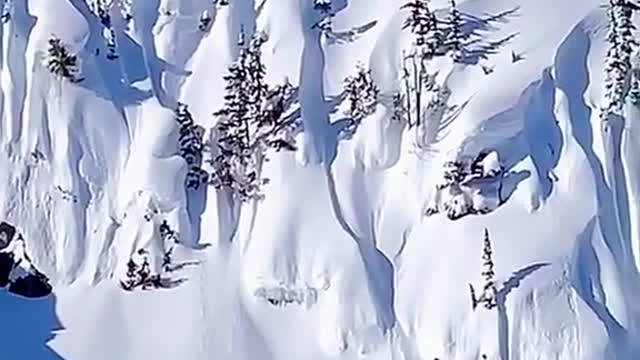 Nice skiing scene.