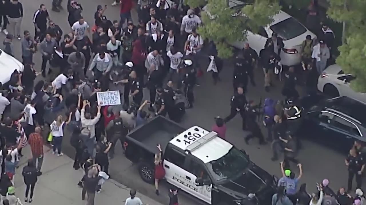 Antifa Attacks Parents in Glendale,CA