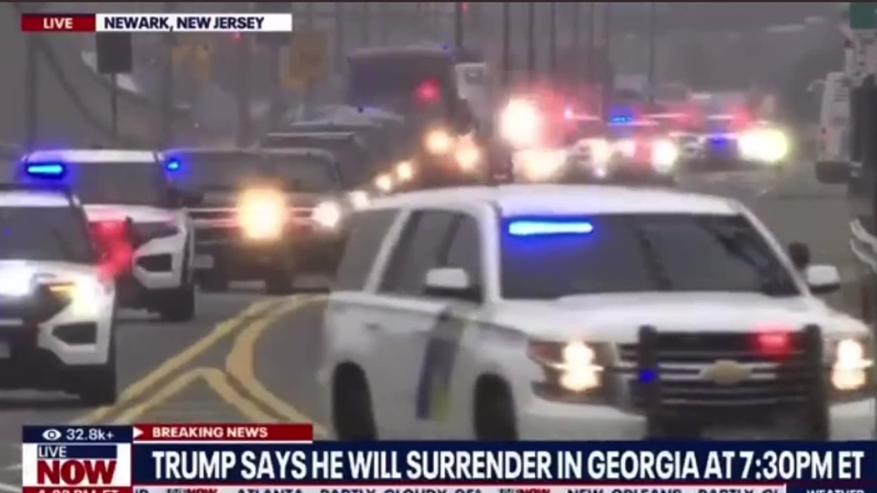 Trumps Motorcade on way to be Arrested in Fulton County Georgia