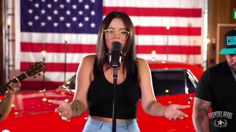 Struggle Jennings & Caitlynne Curtis released a powerful acoustic version of “God We Need You Now” 🙏