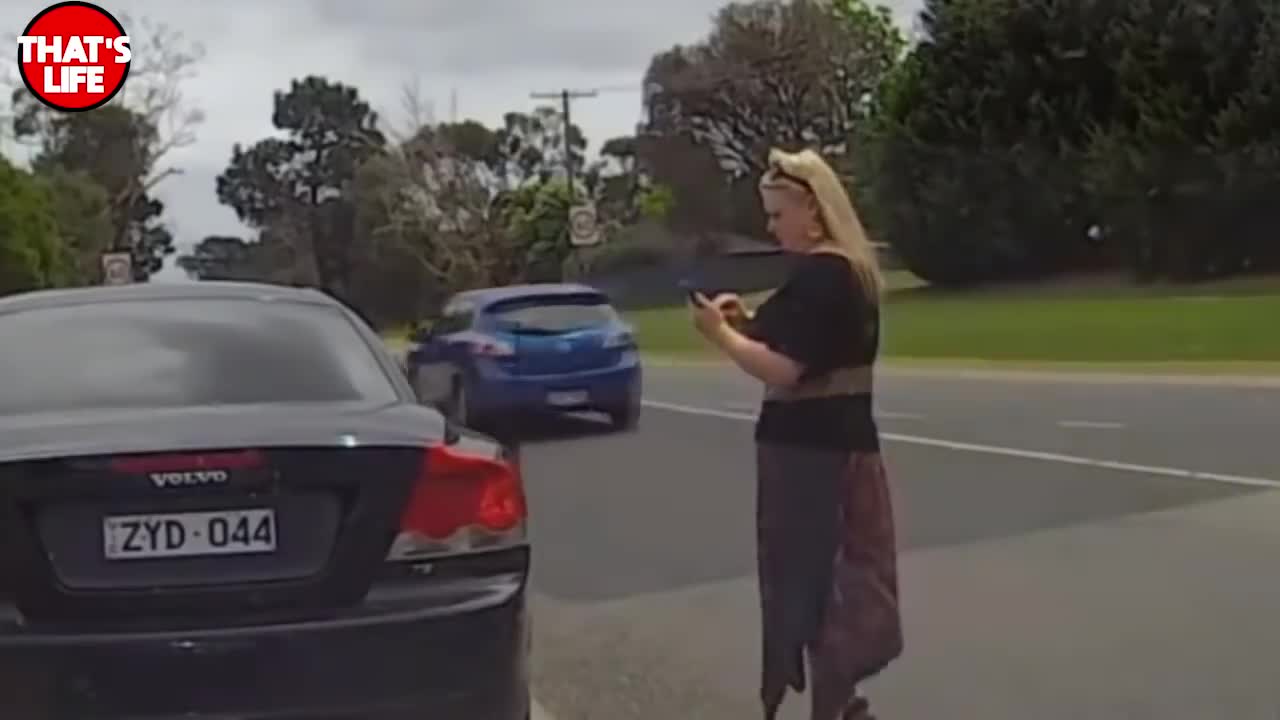 FUNNY TRAFFIC FAILS WOMEN EDITION!!!