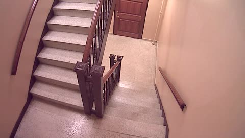 0455USCH03H405Stairwell_2021-01-06_00h00min01s087ms.mp4
