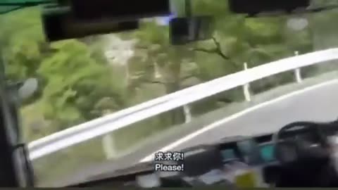 China Crazy Bus Driver 🤯🤯