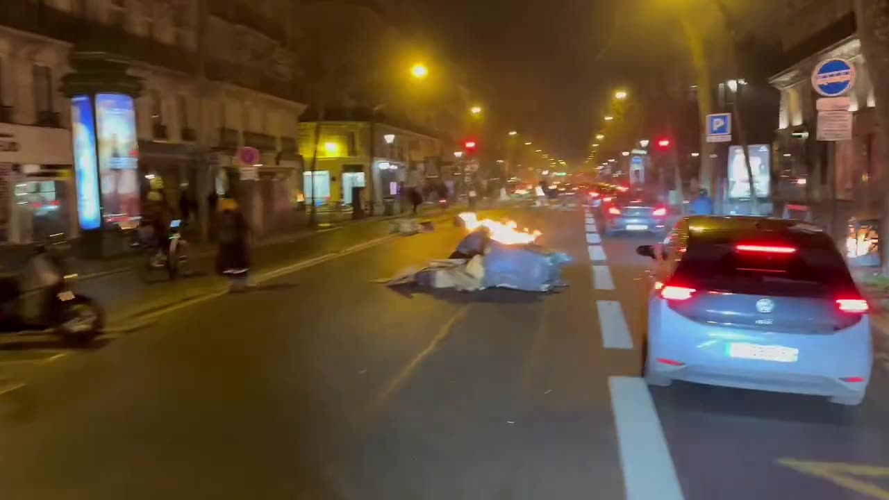 Day 3 since Macron "banned protests" in Paris.