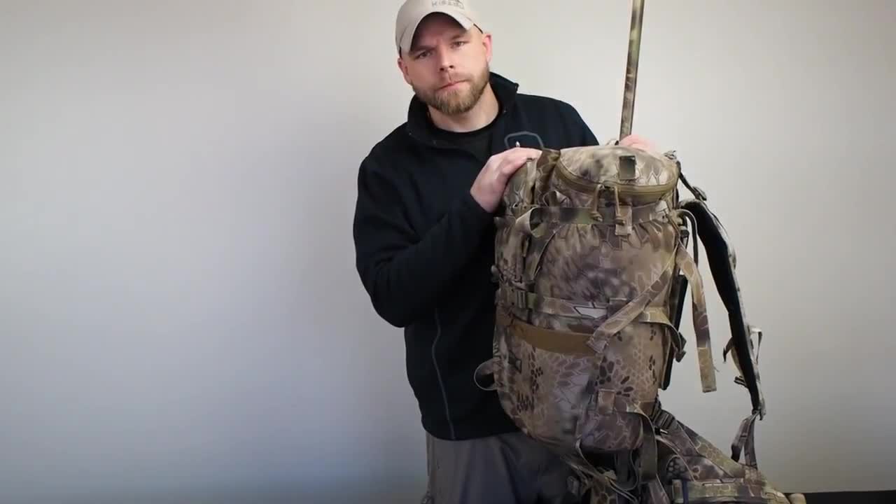 Nomad Gun Cradle and Back Pouch for day hunting