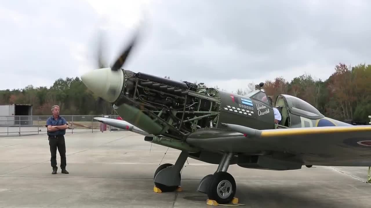 Spitfire MK XVI - First Engine Run in 17 Years!