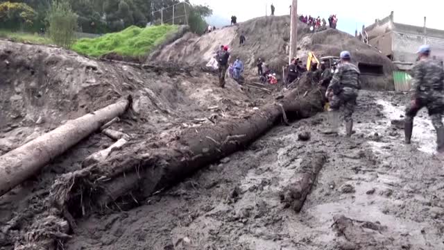 Ecuador landslide death toll rises