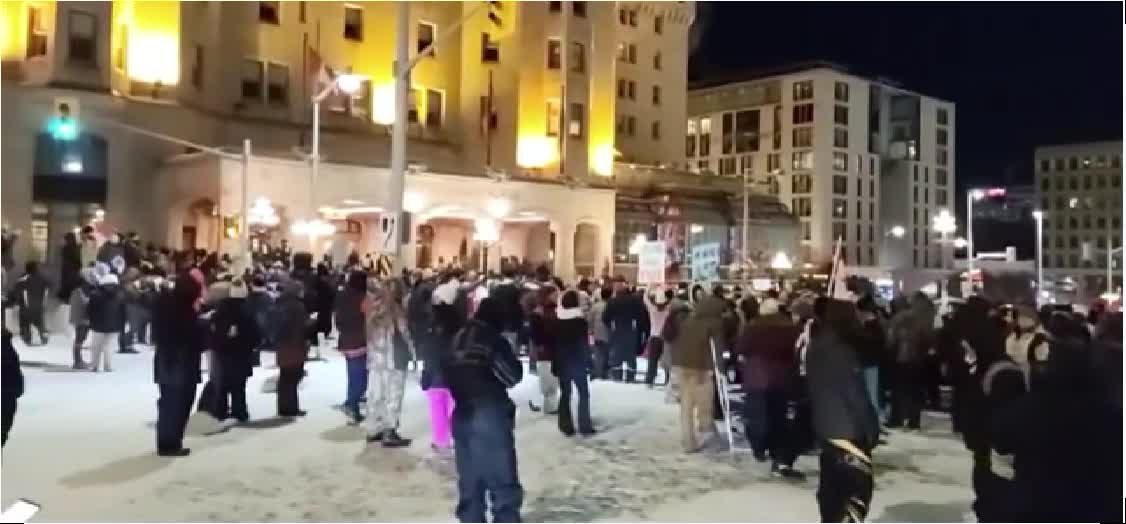 Ottawa Protests Fri. Feb. 18 2022 Peaceful protestors still peaceful