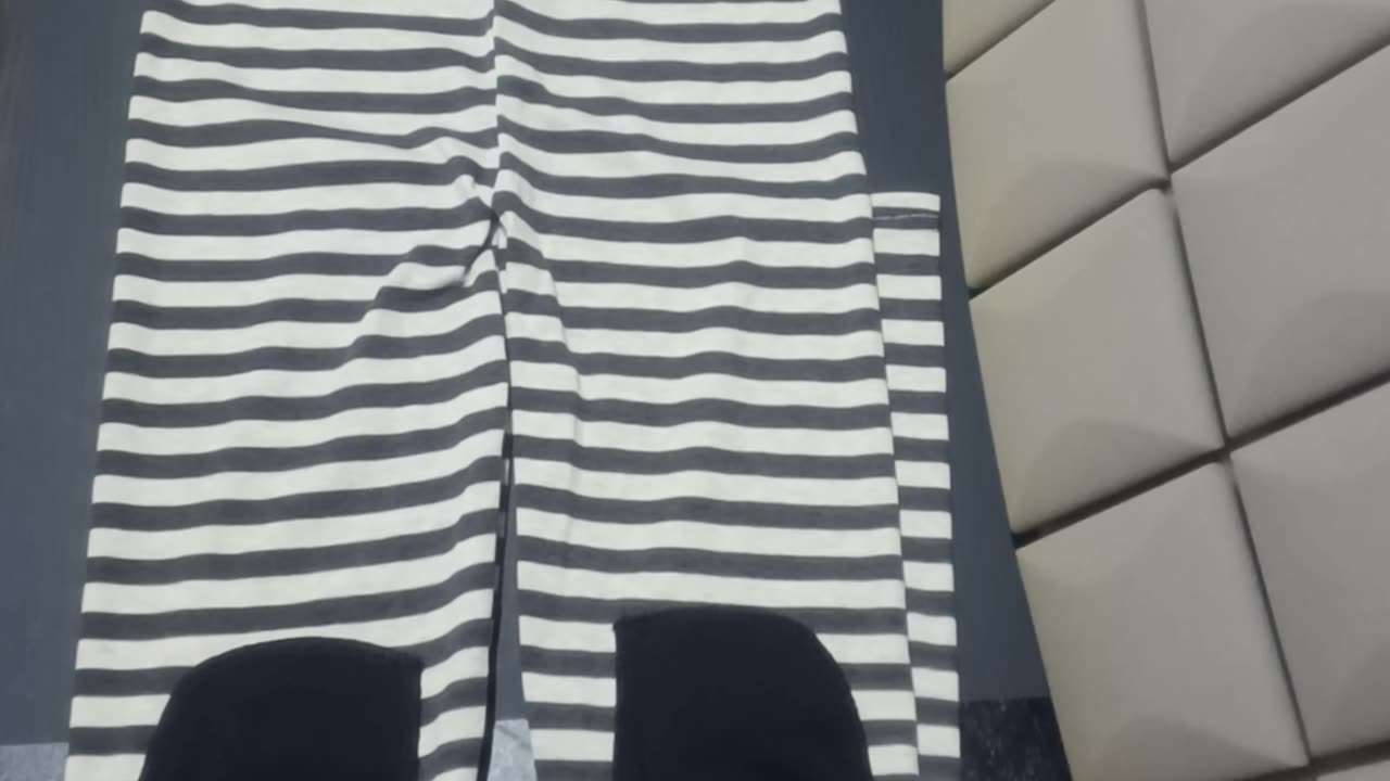 Papillon stripe pants