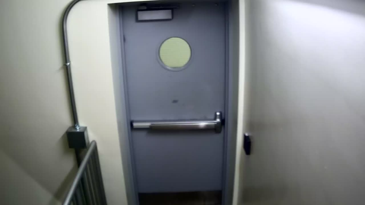 6162RHOBGRRGST2StairwellSide_2021-01-06_00h20min01s080ms.mp4