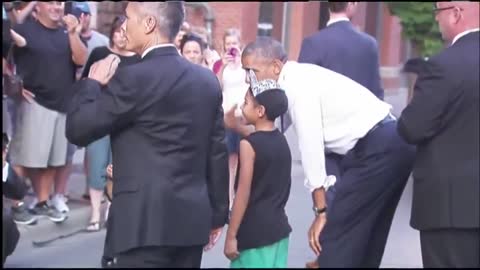 President Obama Takes a Surprise Stroll in Downtown Denver