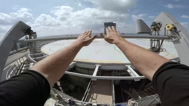 Skyscraper Handstand in Tel Aviv With Jason Paul