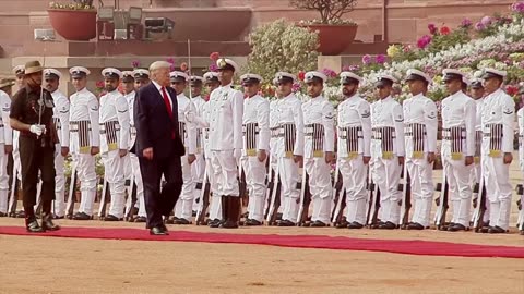 Ceremonial welcome of President Donald Trump at Rashtrapati Bhavan.mp4