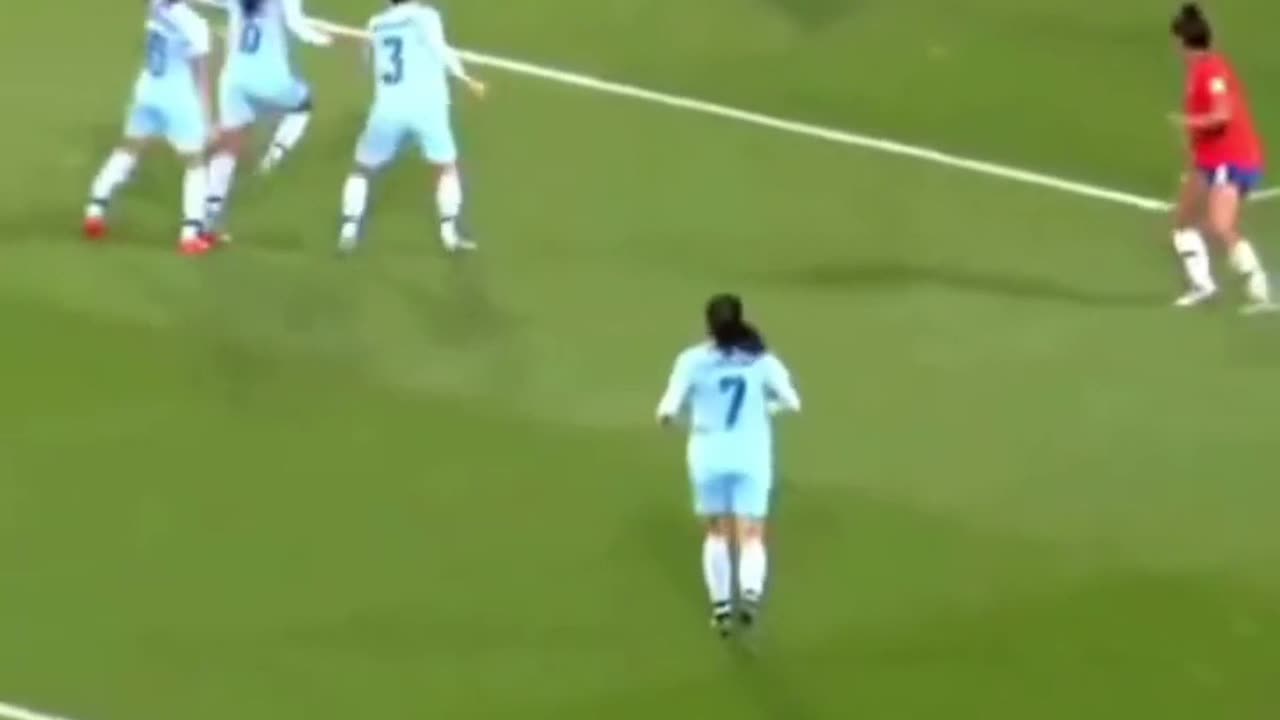 Funny_&_COMEDY_Moments_in_Women's_Football .#Short