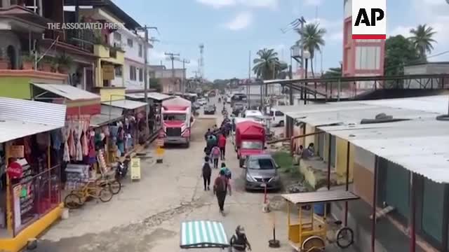 Una red de traficantes se aprovecha de los migrantes que cruzan México(1)