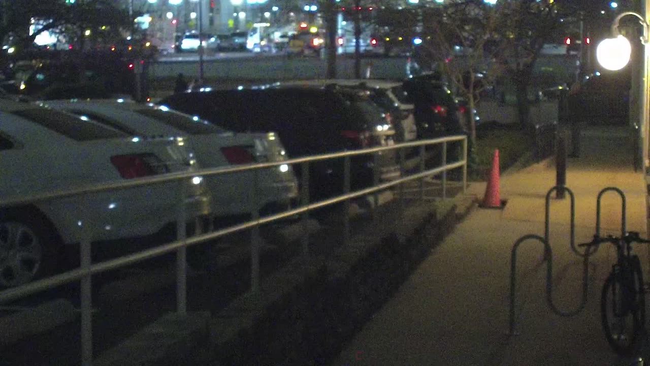 1669HQOB01SouthwestWalkway_2021-01-06_23h30min15s677ms.mp4