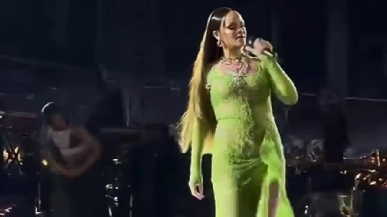 Rihanna’s magical dance performance at billionaire Anant Ambani Wedding Cocktail