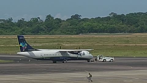 ATR72-600 PR-AKN no pushback antes de decolar de Manaus para Eirunepé