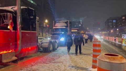 QUEBEC TRUCKERS STANDING UP FOR FREEDOM!!