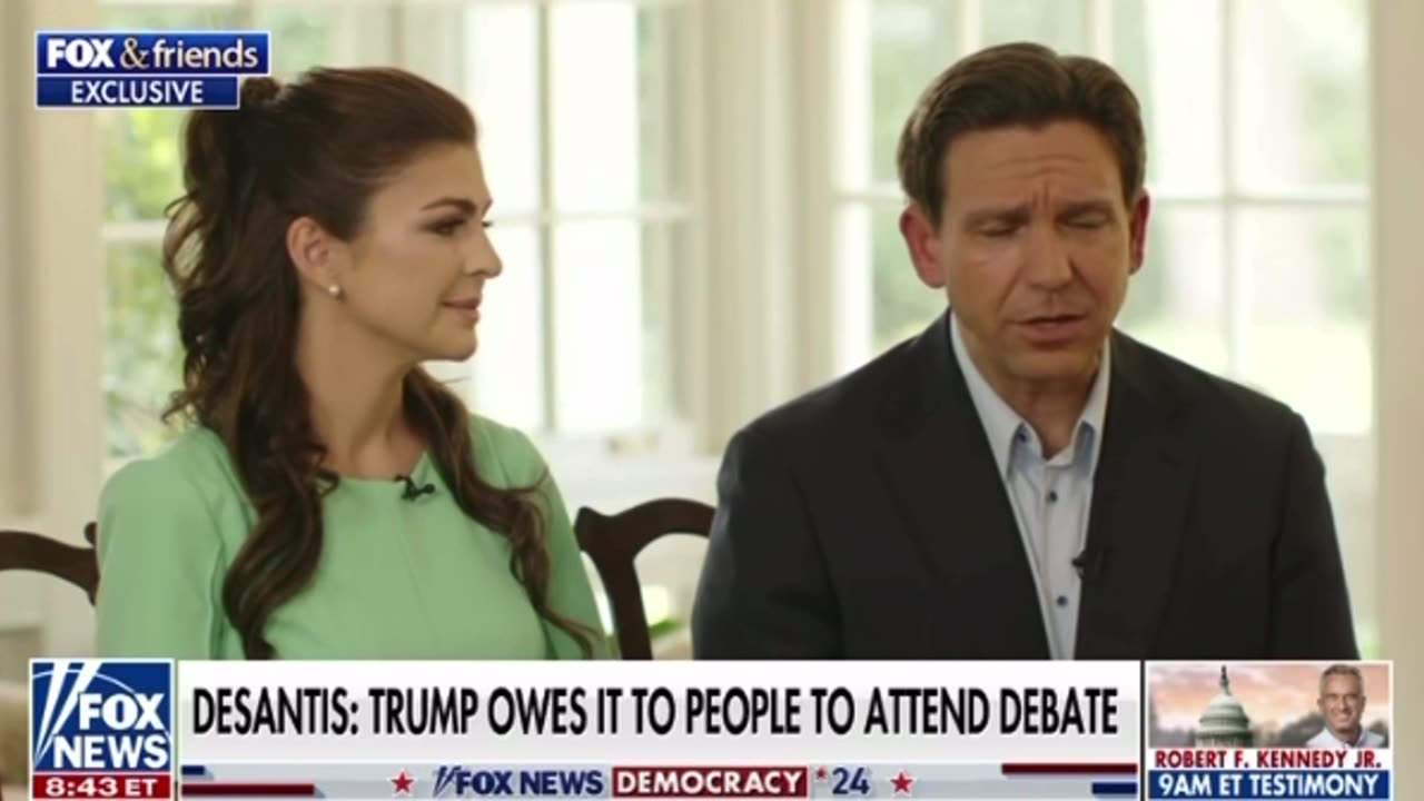 Ron says Trump he owes it to the people to participate in the FOX debate