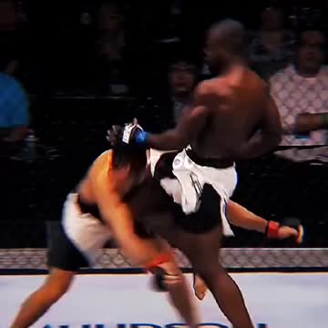 💫✨🦵🏿🔄 #uriahhall #ufc #mma #combatsports #knockout #ko #fyp #4u