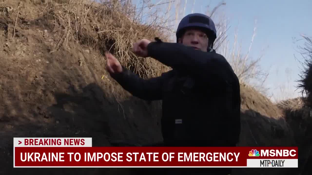 Richard Engel Gets Caught In Shelling In Eastern Ukrainian Village