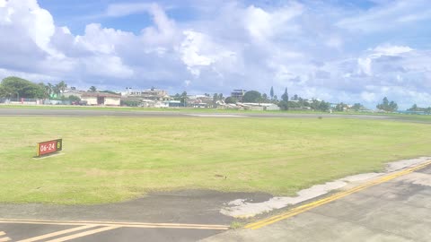 Latam Airlines landing at San Andrés 2023-11-04