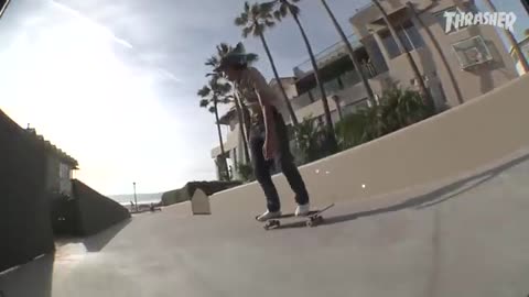 SKATEBOARDING - LOUIS LOPEZ