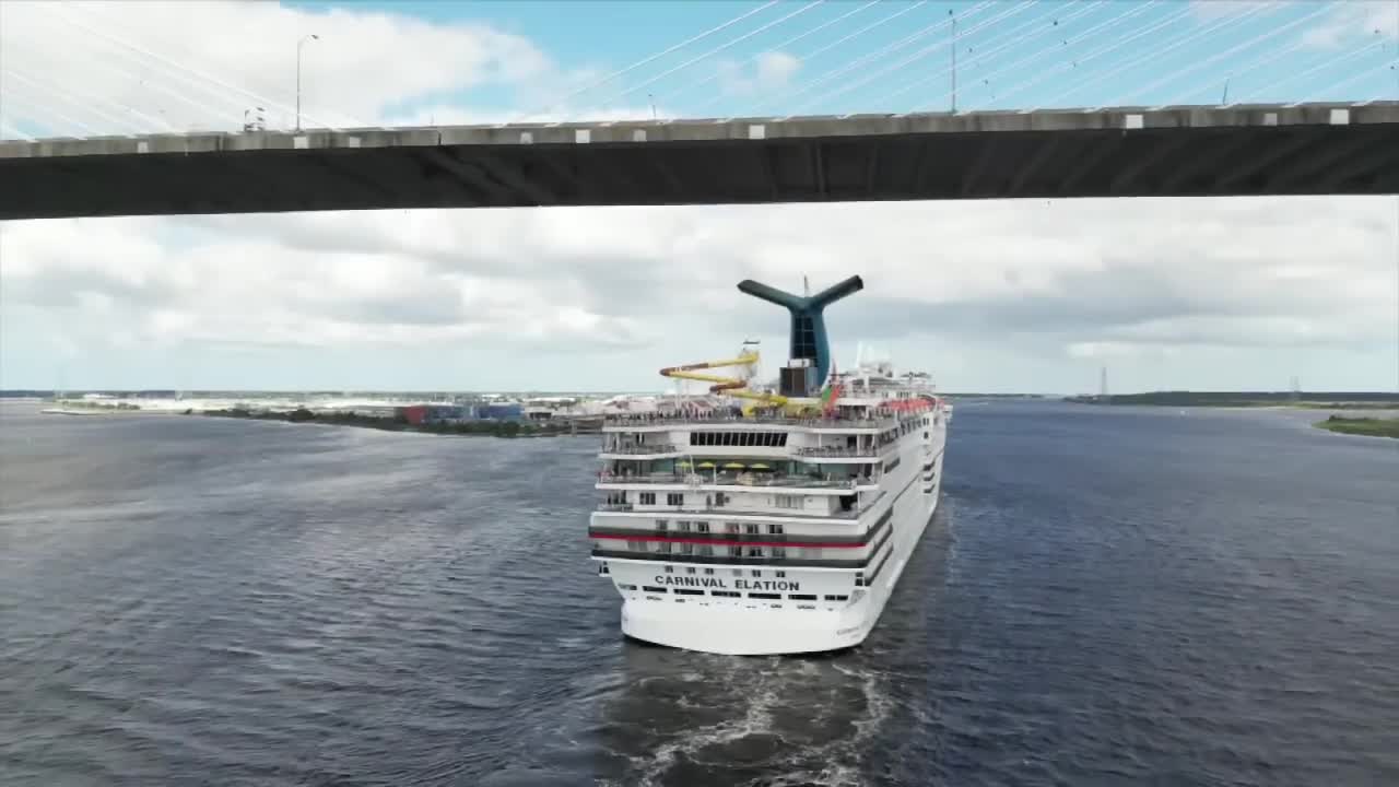 Cruise News Today — December 12, 2022 Carnival Jubilee Delayed, Cruise Ship Hits Dock, Megaship