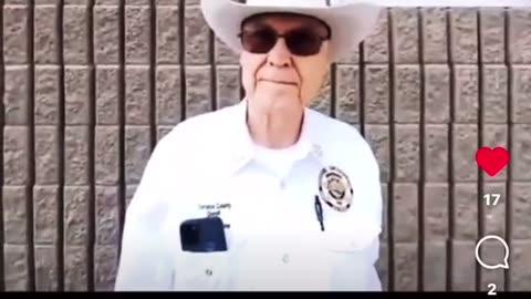 Mask nazi sheriff put in his place, while not wearing his own mask