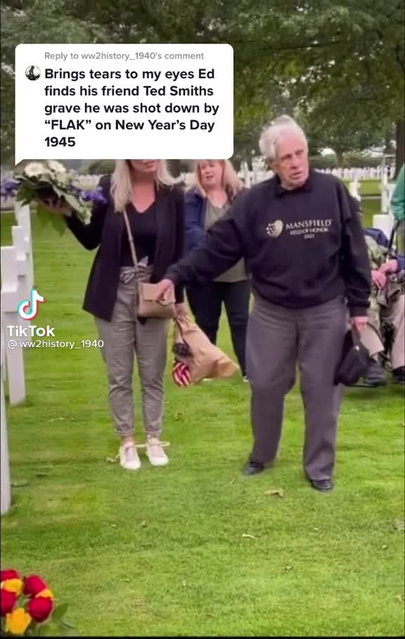 NEVER FORGET ALL THE SOLIDERS WHO FOUGHT A WAR FOR US! REST IN PEACE!