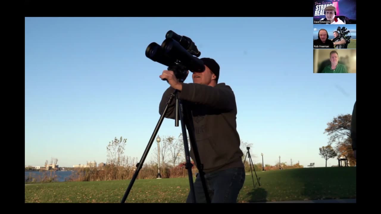 World traveler Rob and Mark capture UFOs on camera and met ETs