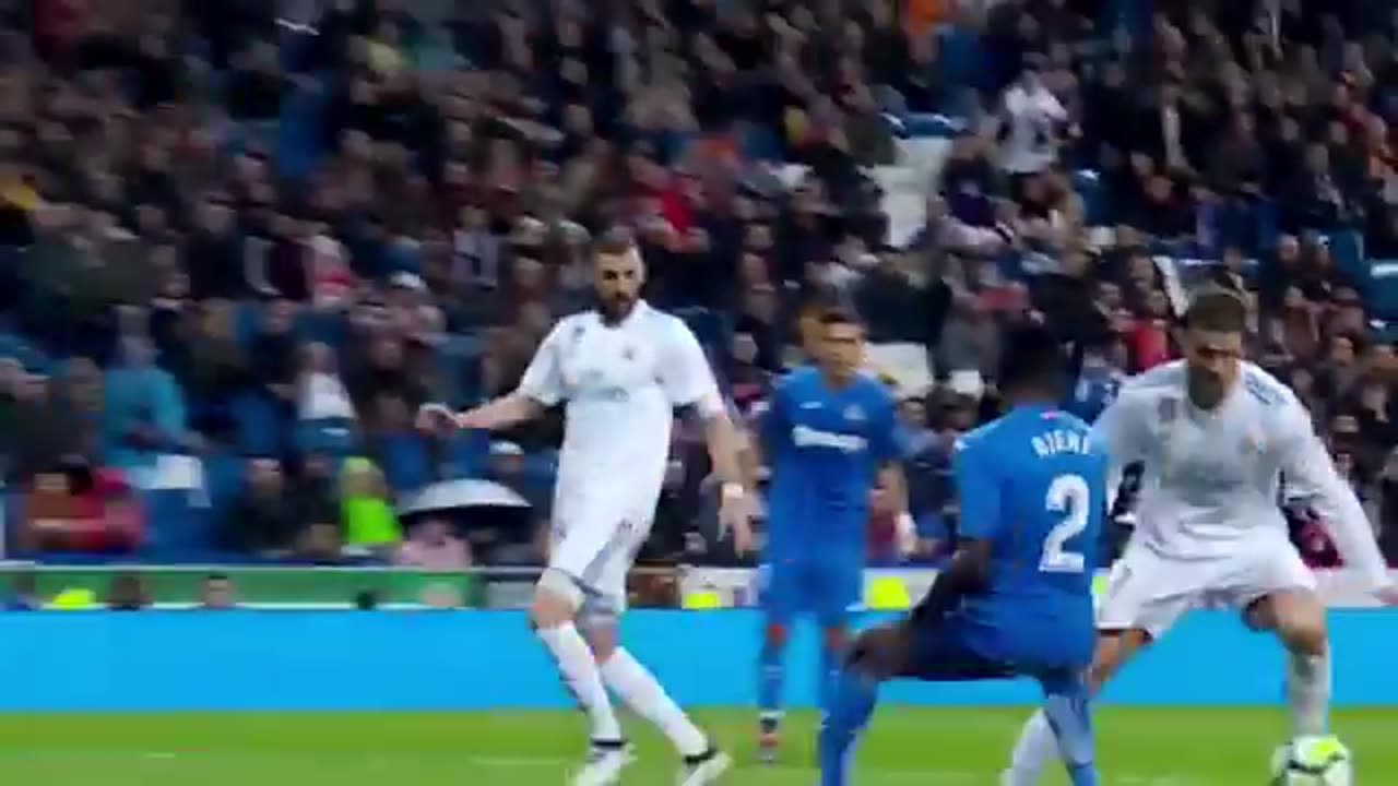 NEVER DO THIS TO CRISTIANO RONALDO 😱