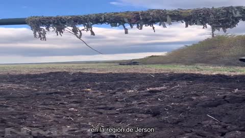 Dos tanques ucranianos T-64BM2 Bulat disparan contra los ocupantes en la región de Kherson