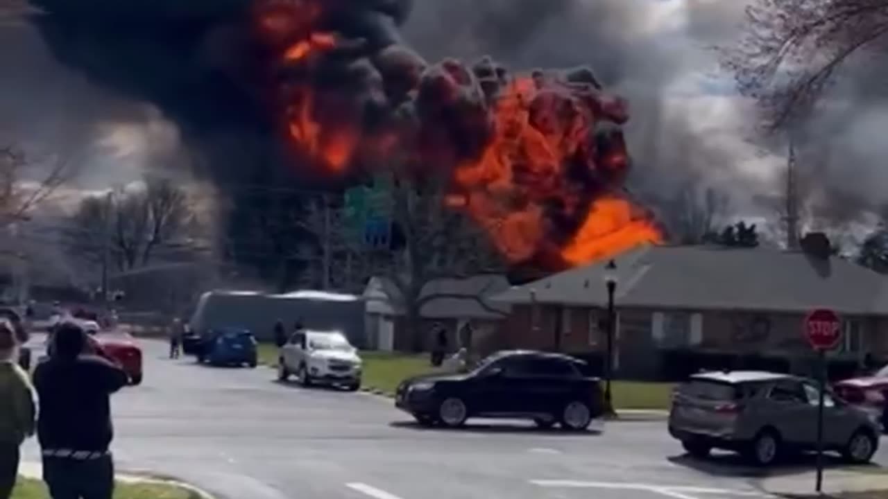 Gas tanker explosion in Maryland , 1 dead