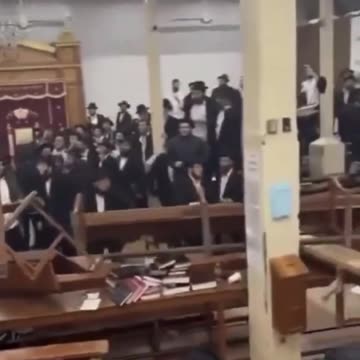 Synagogue Members Brawl With Police trying Close Their Illegal Tunnel Network Under New York