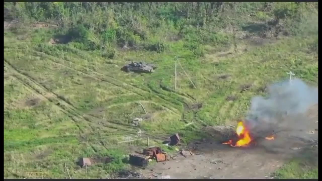 🇺🇦 Ukraine Russia War | Disabled Russian Tank Hit by Artillery | Destruction by Fire | Novosel | RCF