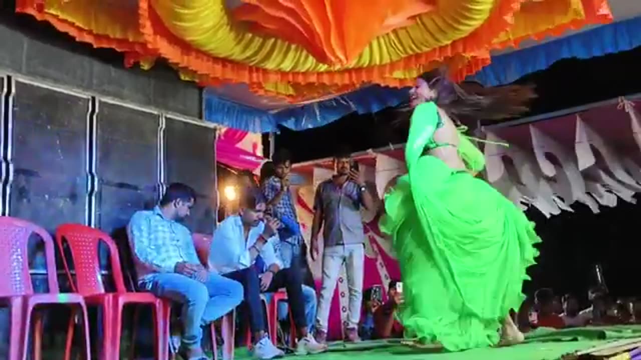 Bhojpuri dance video