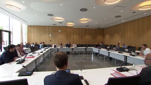 SWR | SWR AKTUELL RF | 25.04.2023 | Mögliche Corona-Impfschäden: Wie kann geholfen werden?