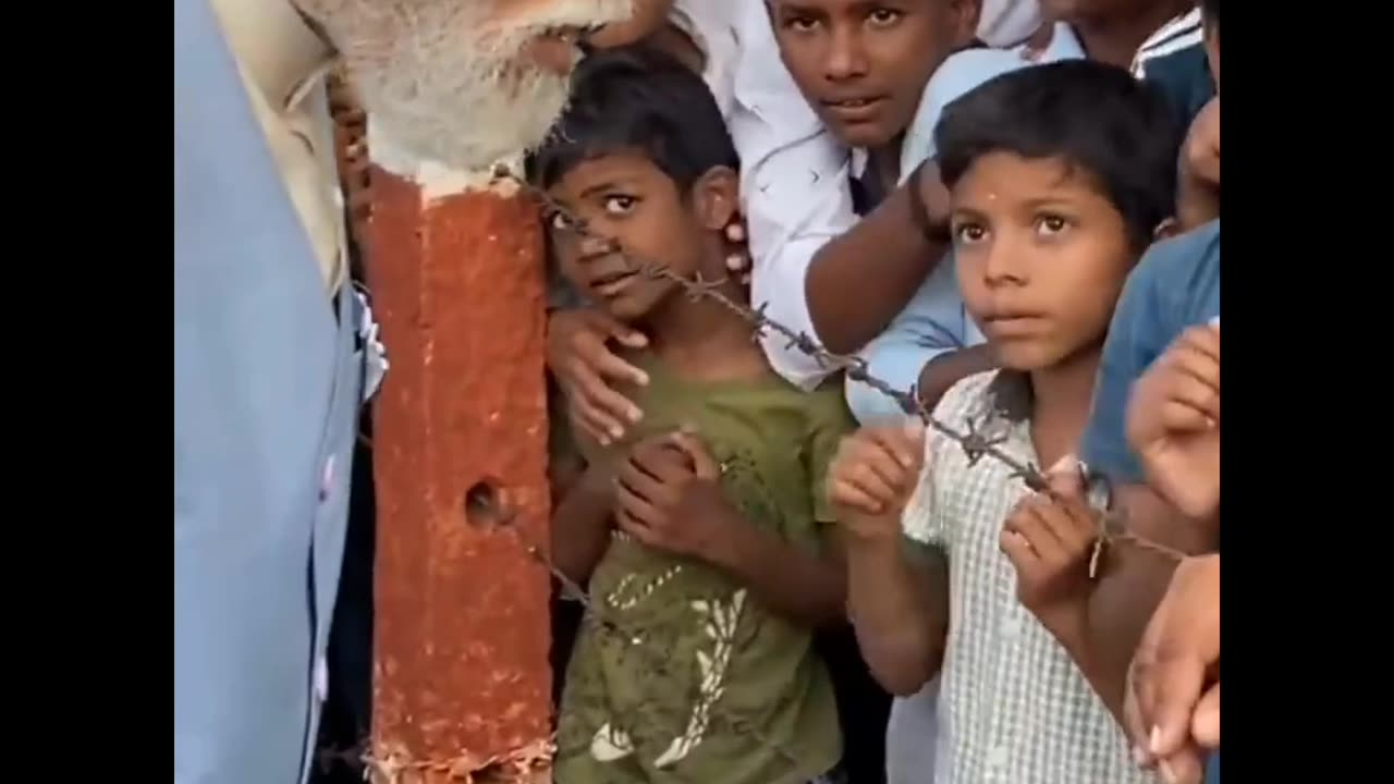 PM Modi's adorable conversation with yang kidsll 🙏🤷 Prime minister Modi ji