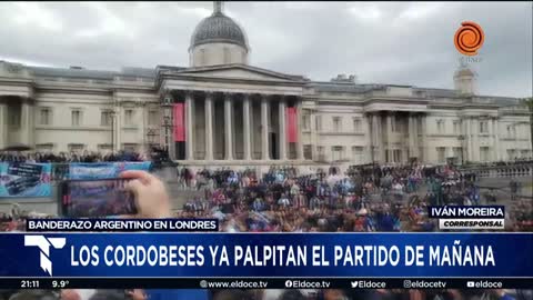 BANDERAZO por La Scaloneta en Londres: alentaron a la Selección en la previa a la Finalissima