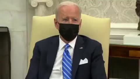 White House staff SHOUTS over Biden*