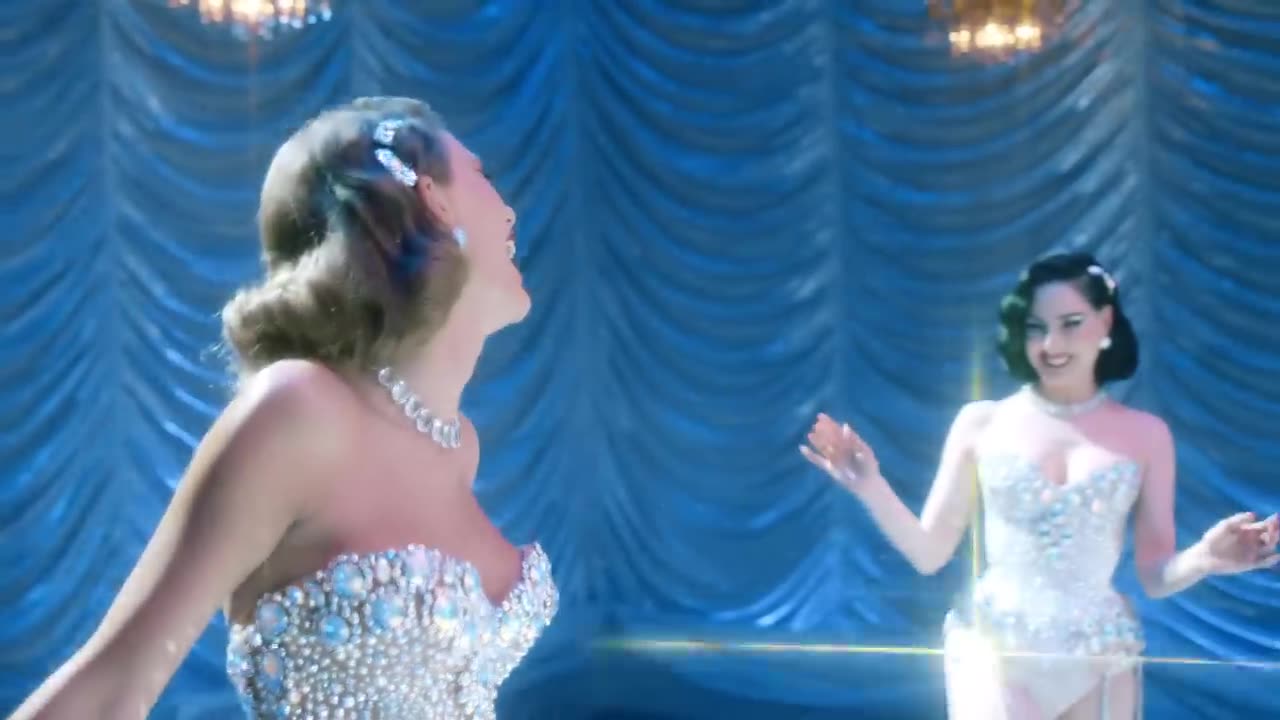 Taylor Swift - Bejeweled (Official Music Video)