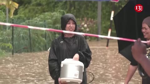 Floods hit Malaysian state of Johor, at least 4 killed, nearly 40,000 evacuated